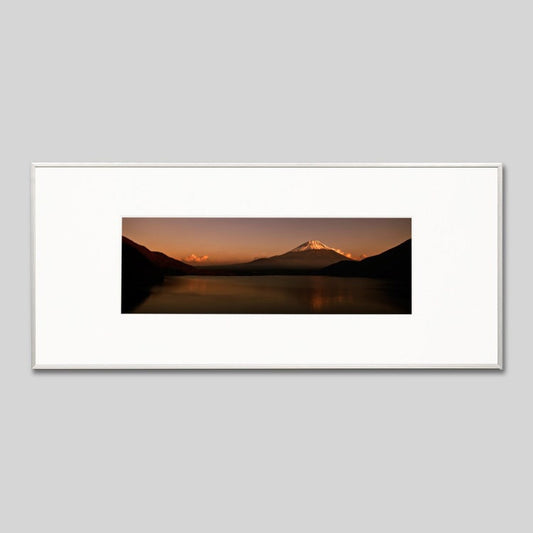IGREBOW 山梨県 本栖湖から見た夕日に赤く染まる富士山 ビッグサイズ｜[アルミ 1×3] アイグレボウ インテリアフォト ピクチャーアート 写真