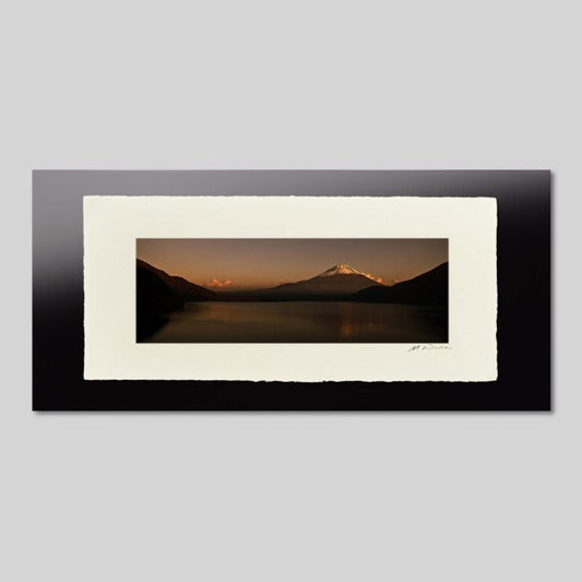IGREBOW 山梨県 本栖湖から見た夕日に赤く染まる富士山 ビッグサイズ｜[和紙 1×3] アイグレボウ インテリアフォト ピクチャーアート 写真