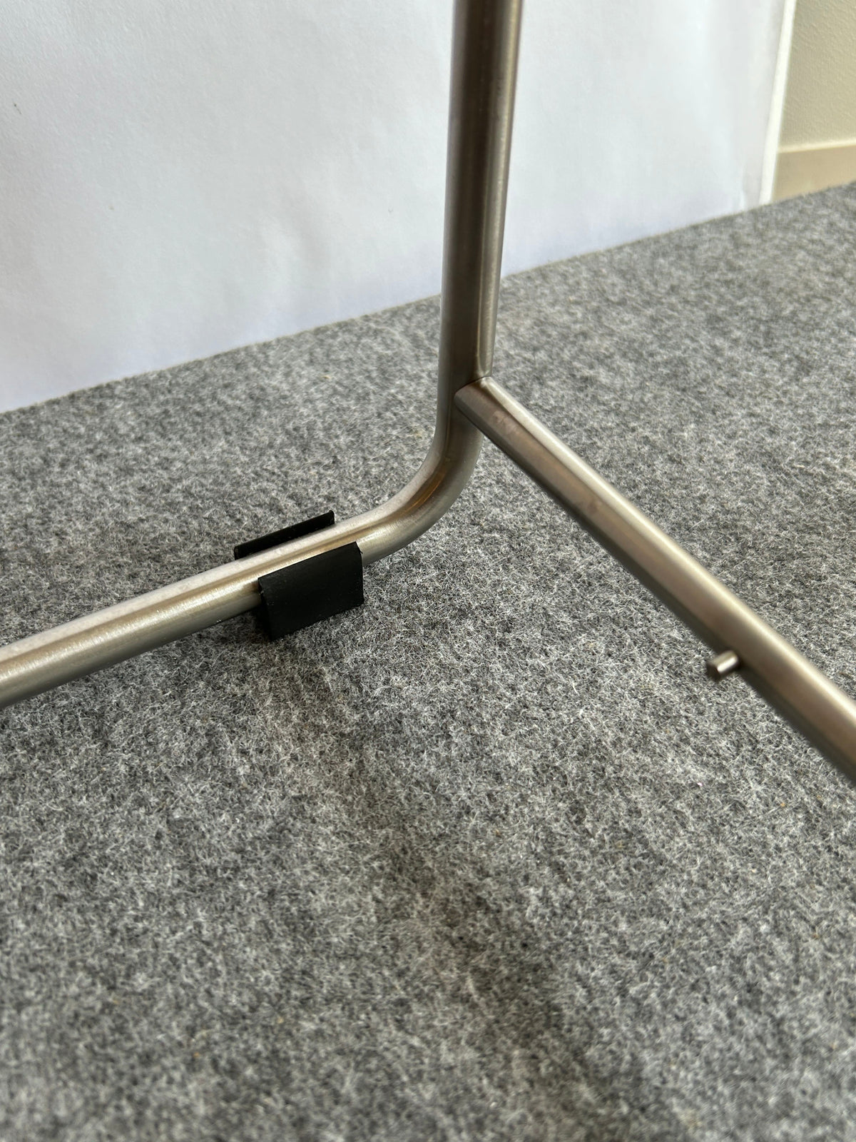 [SAMPLE] アンブレラスタンド｜ZACK 50731 MECOR HL 傘立 傘たて 傘入れ 高さ50cm 幅41cm 奥行き19.3cm 18/10ステンレス製 ヘアライン仕上げ