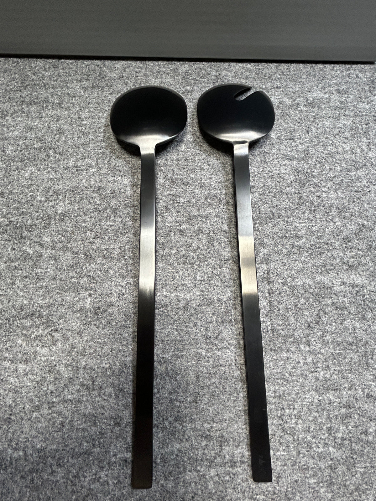 [SAMPLE] サラダサーバー｜ZACK 20854 MENOA MB サービングスプーン 長さ30.6cm 18/10ステンレス製 マットブラック H1