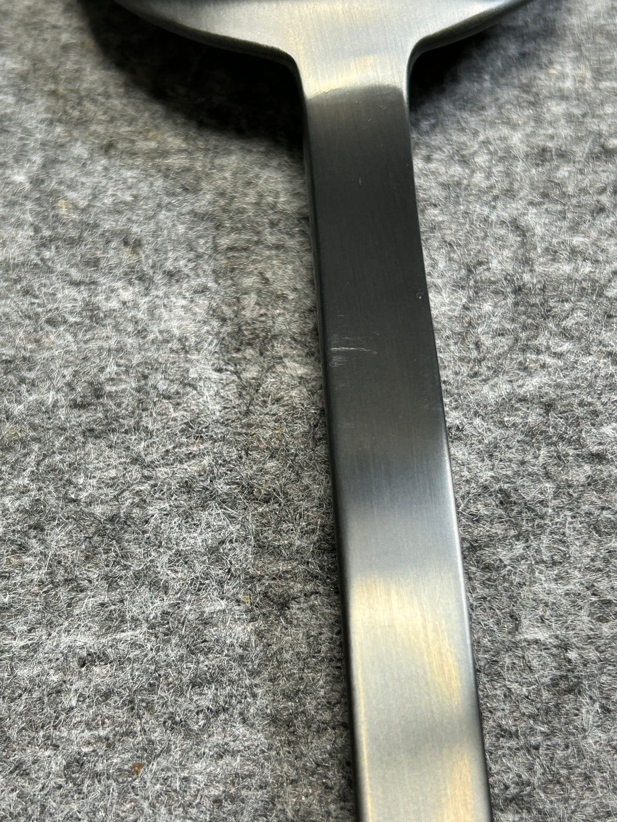 [SAMPLE] サラダサーバー｜ZACK 20854 MENOA MB サービングスプーン 長さ30.6cm 18/10ステンレス製 マットブラック H1