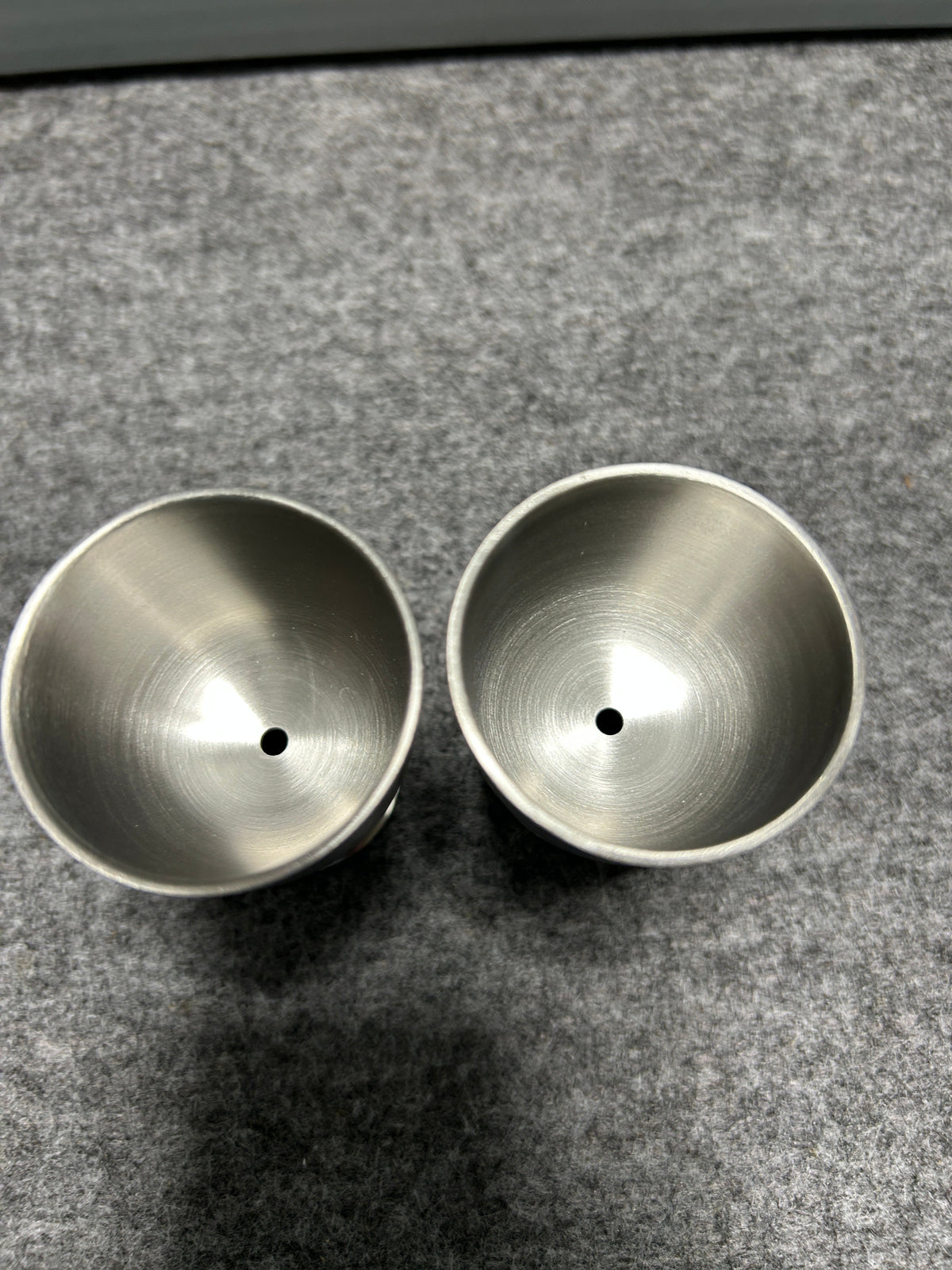 [SAMPLE] エッグカップ 2個セット｜ZACK 20886 BEVO HL 卵入れ 卵立て 上部直径4.5cm 高さ6.3cm 18/10ステンレス製 ヘアライン仕上げ