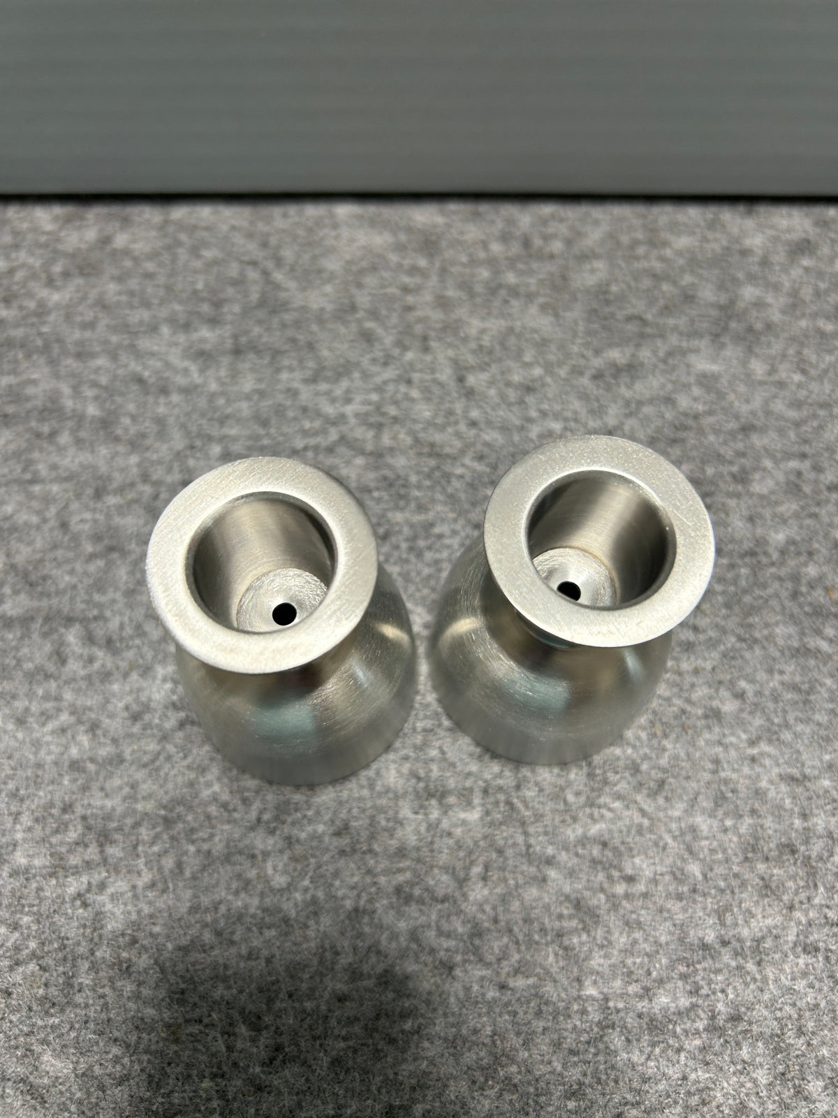 [SAMPLE] エッグカップ 2個セット｜ZACK 20886 BEVO HL 卵入れ 卵立て 上部直径4.5cm 高さ6.3cm 18/10ステンレス製 ヘアライン仕上げ