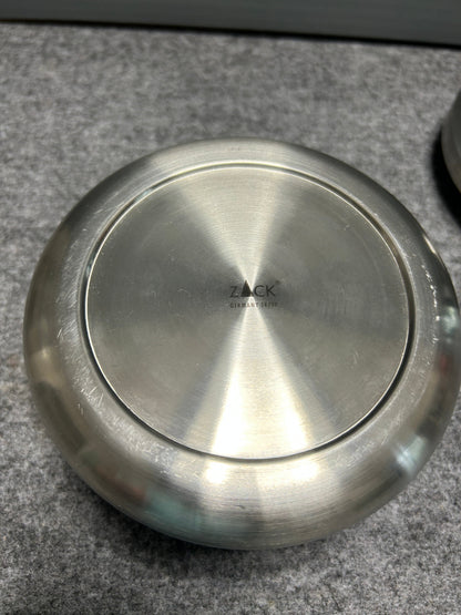 [SAMPLE] ティッピングアシュトレイ｜ZACK 50162 CONTAS HL 回転式灰皿 吸殻入れ 高さ6cm 直径13cm 18/10ステンレス製 ヘアライン仕上げ