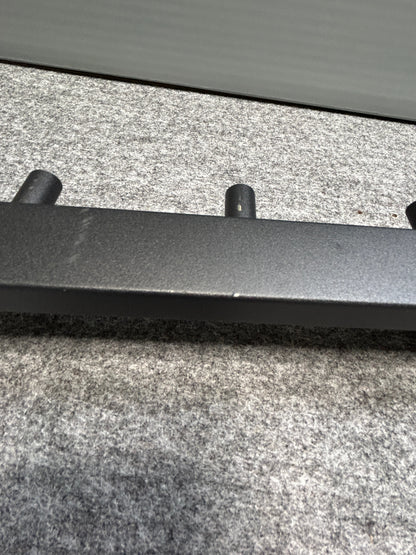 [SAMPLE] タオル掛け｜ZACK 40579 LINEA MB タオルフックレール タオルホルダー ループタオル タオルハンガー 壁設置 幅26.5cm 高さ4.8cm 奥行き4.7cm 18/10ステンレス製 マットブラック H1