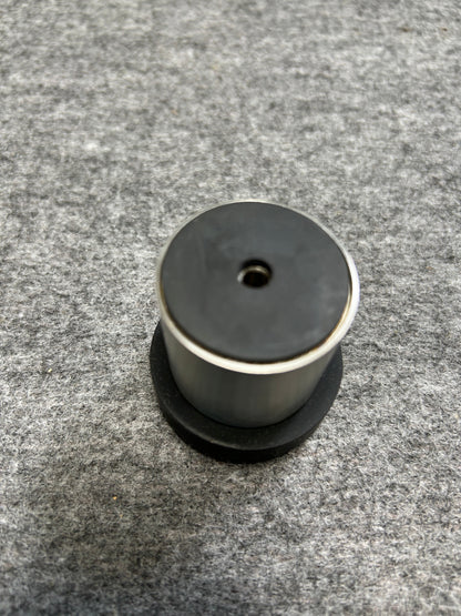 [SAMPLE] ドアストッパー｜ZACK 50617 ARGOS HL 玄関ストッパー 扉ストッパー 固定タイプ 戸当り 床付 直径5cm 高さ5cm 18/10ステンレス製 ヘアライン仕上げ [在庫有り]