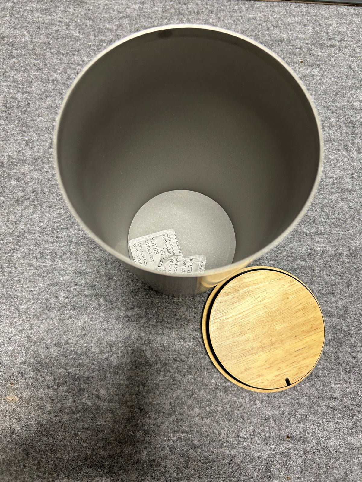 [SAMPLE] キャニスターL｜ZACK 24005 CERA HL 紅茶 茶葉 ティーバッグ 珈琲 保存容器 高さ22.2cm 直径10.2cm 18/10ステンレス製 ヘアライン仕上げ H2-405