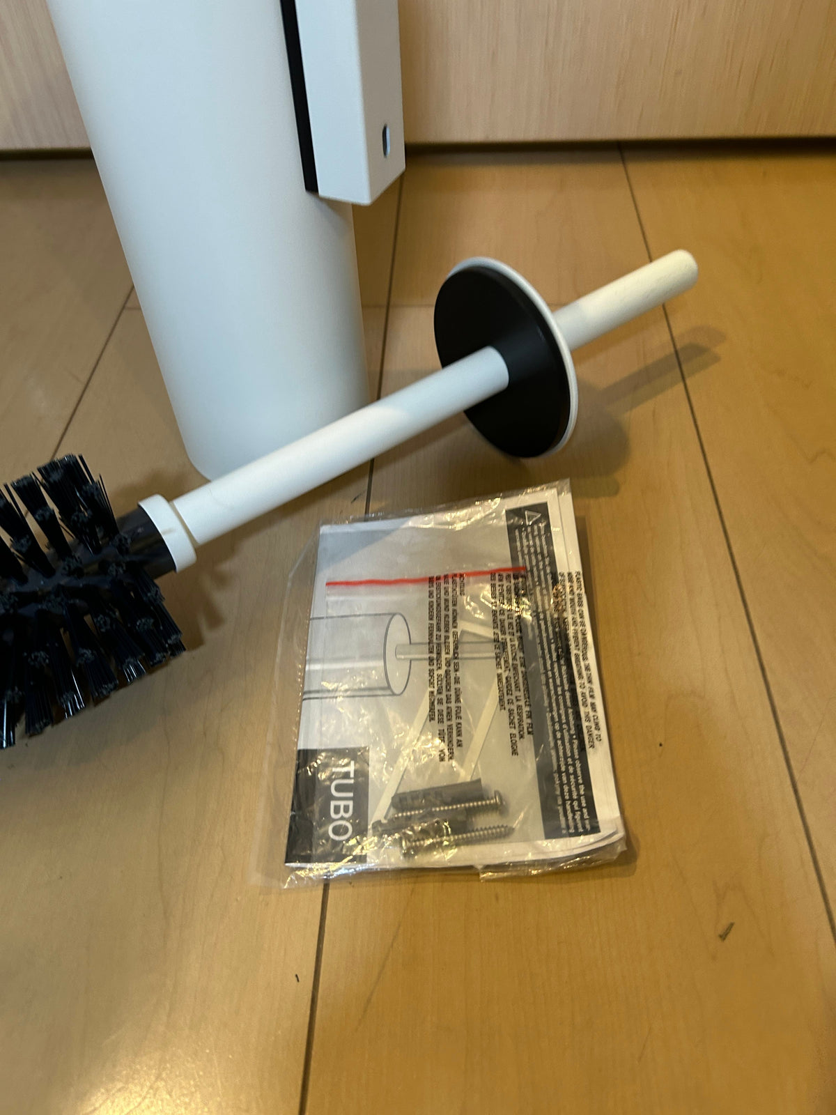[SAMPLE] トイレブラシ｜ZACK 40117 TUBO MW 壁設置タイプ トイレ掃除 長さ40.4cm ケース直径9cm 18/10ステンレス製 マットホワイト H1