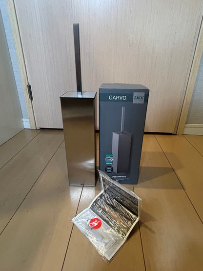 [SAMPLE] トイレブラシ｜ZACK 40490 CARVO HL 壁設置タイプ トイレ掃除 長さ41.7cm ケース幅8cm 奥行き10.2cm 18/10ステンレス製 ヘアライン仕上げ [在庫有り]