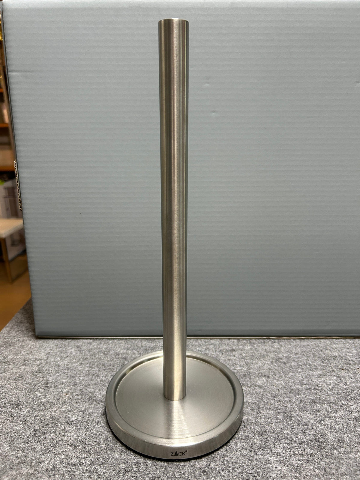 [SAMPLE] スペアトイレットペーパーホルダー｜ZACK 40180 MIMO HL ペーパーストッカー ペーパースタンド 高さ38cm ベース直径15cm 18/10ステンレス製 ヘアライン仕上げ