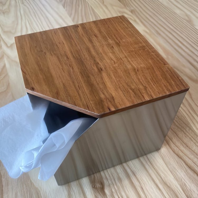 ティッシュボックス SAEZURI(囀)｜ステンレス×天然無垢材 (山桜・欅・椎) ナチュラル仕上げ パペルスコルク(papperskorg)