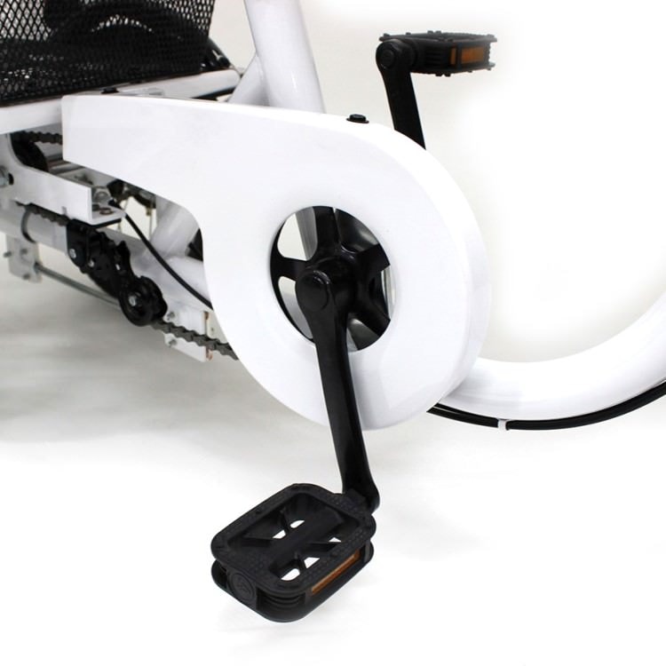 [三輪自転車] SWING CHARLIE ロータイプ三輪自転車L ホワイト 送料無料 (北海道・沖縄・離島別送料)