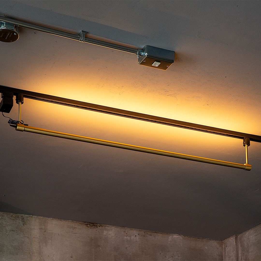 LED バーライト ネオマンクス ダクトレールタイプ ブラス｜gram eight（グラムエイト）の間接照明