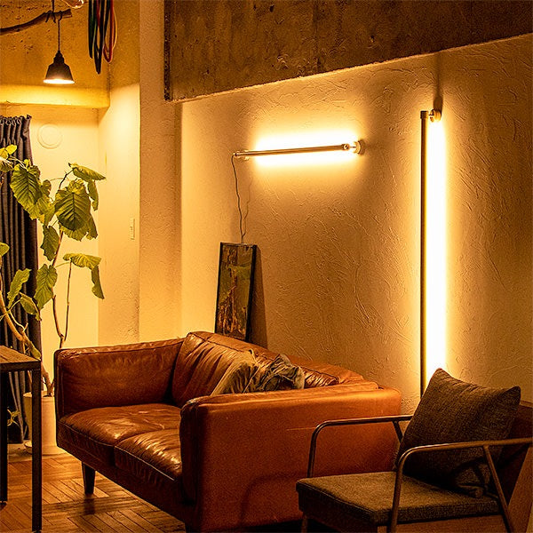 LED バーライト ネオマンクス かべ掛けタイプ ブラック・ホワイト｜gram eight（グラムエイト）の間接照明
