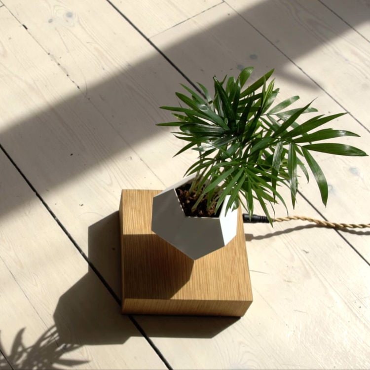 FLYTE フライトライフ｜宙に浮かぶ 回るプランター ポット 北欧スウェーデン デザインインテリア ガーデン LYFE
