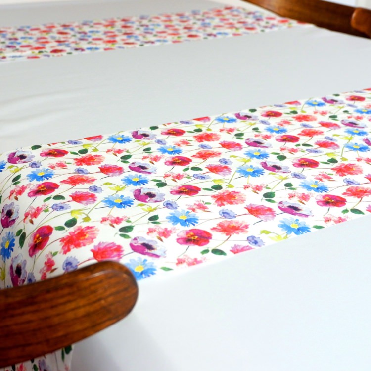 テーブルランナー 400x32.5cm PAPER+DESIGN パンジー ブルー×レッド PD95226
