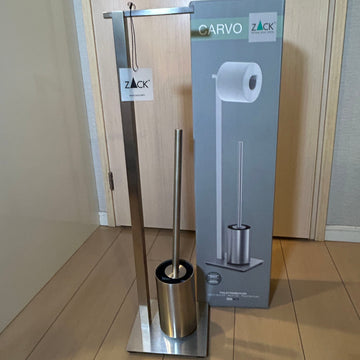 [SAMPLE] トイレットペーパースタンド｜ZACK 40488 CARVO HL トイレットバトラー  トイレブラシスタンド トイレブラシ 高さ71.8cm ベース幅15cm 奥行き18cm 18/10ステンレス製 ヘアライン仕上げ