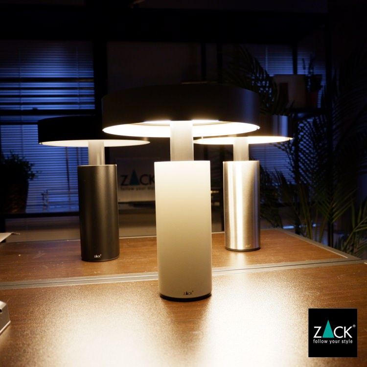 ZACK 60082 YARO ドイツZACK社製モダンデザインのLEDテーブルライト HL [在庫有り] H2-810