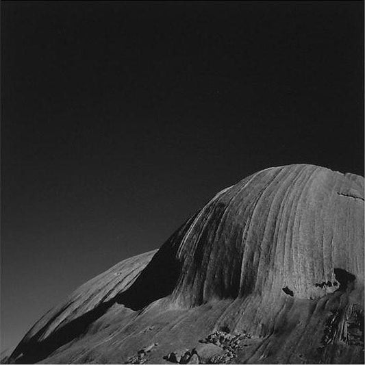 IGREBOW 写真の正方形トリミング（作品全体・額装は後続画像）