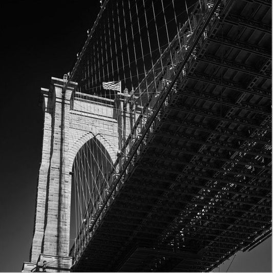IGREBOW 写真の正方形トリミング（作品全体・額装は後続画像）
