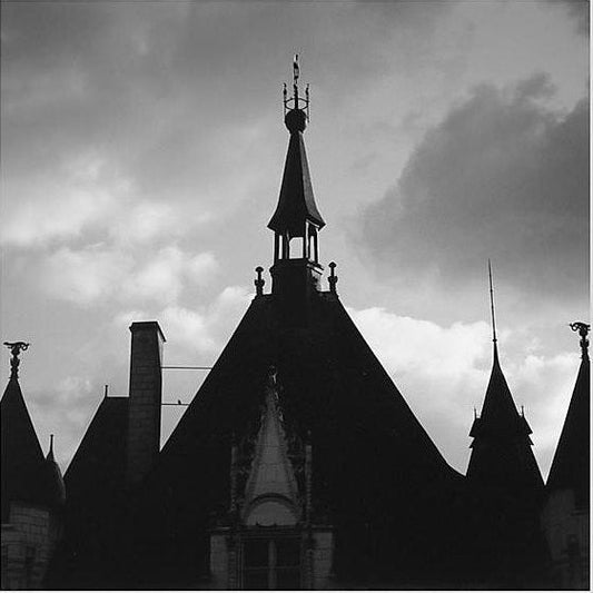 IGREBOW 写真の正方形トリミング（作品全体・額装は後続画像）