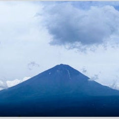 IGREBOW 写真の正方形トリミング（作品全体・額装は後続画像）