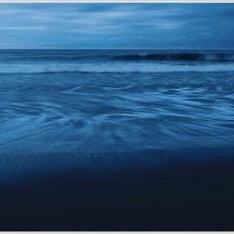 IGREBOW 写真の正方形トリミング（作品全体・額装は後続画像）