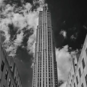 IGREBOW 写真の正方形トリミング（作品全体・額装は後続画像）